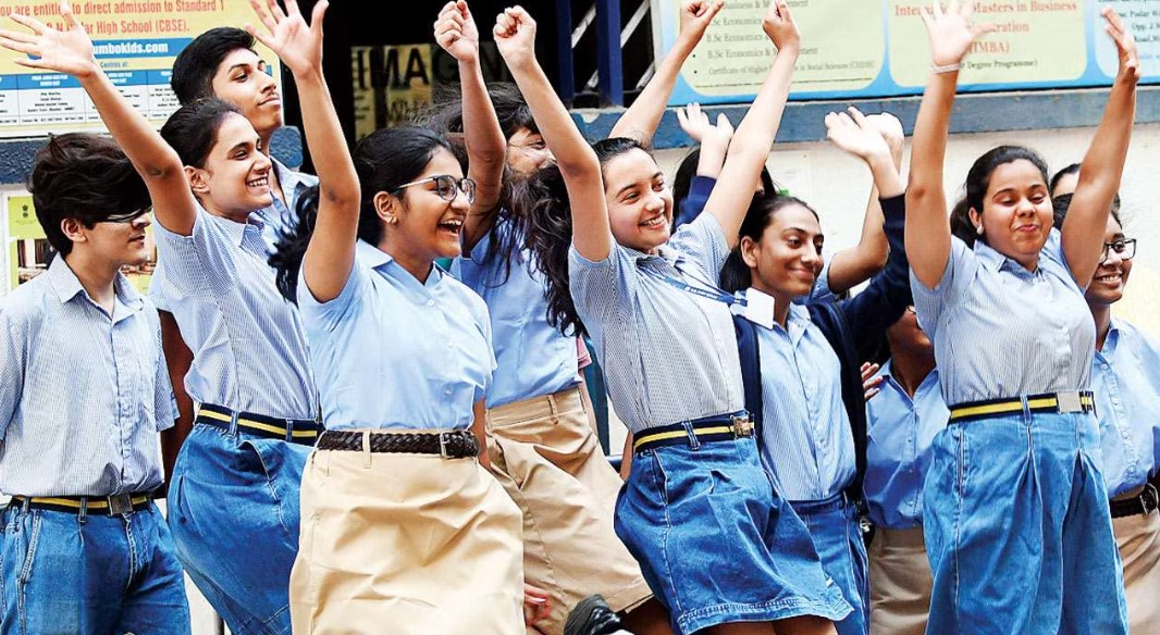 CBSE 10वीं बोर्ड रिजल्ट 2025 की तारीख घोषित, छात्र ऐसे करें ऑनलाइन मार्क्स चेक और डाउनलोड करें मार्कशीट