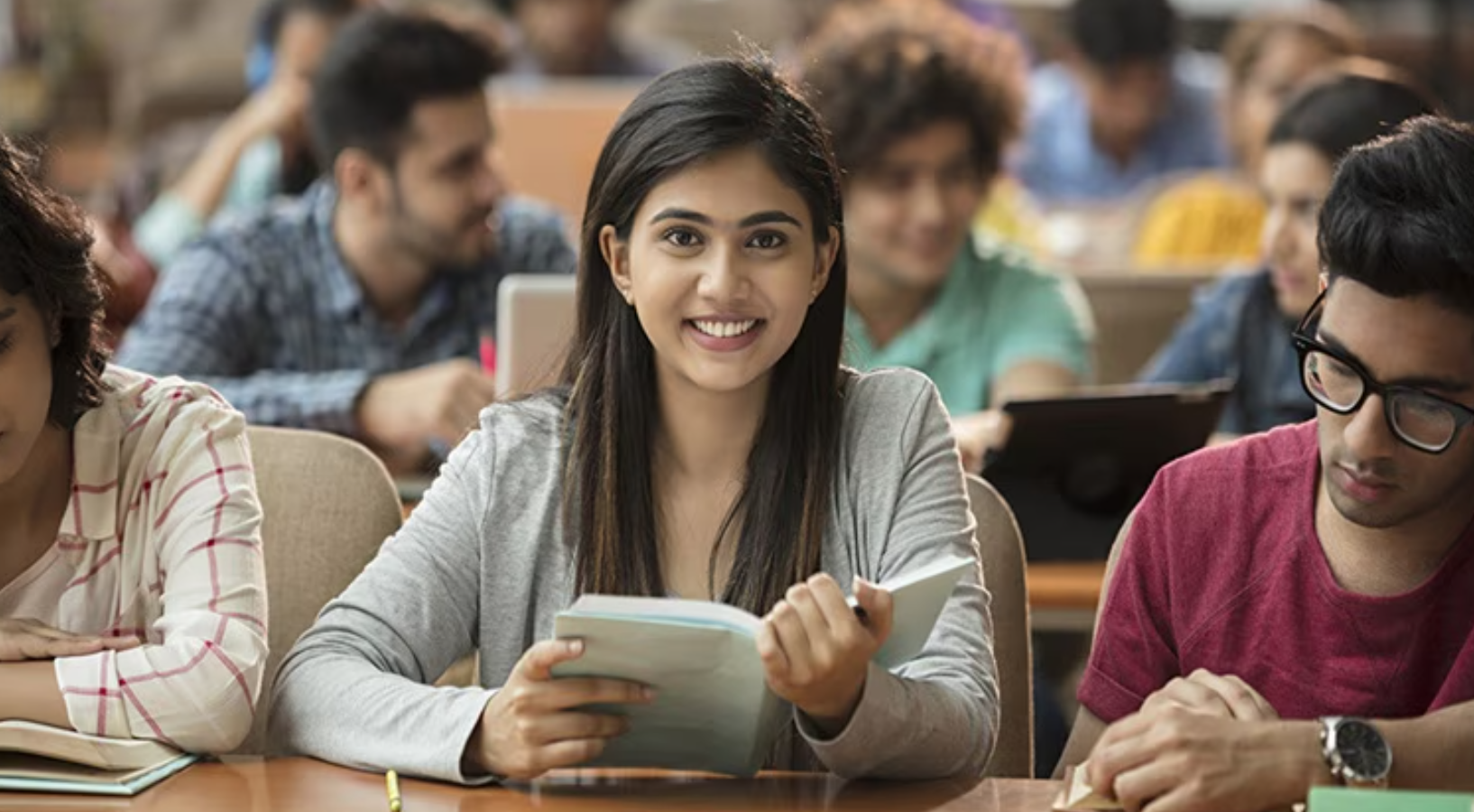 भारत में बैंकिंग नौकरी कैसे पाएं आसान तरीका सीखें